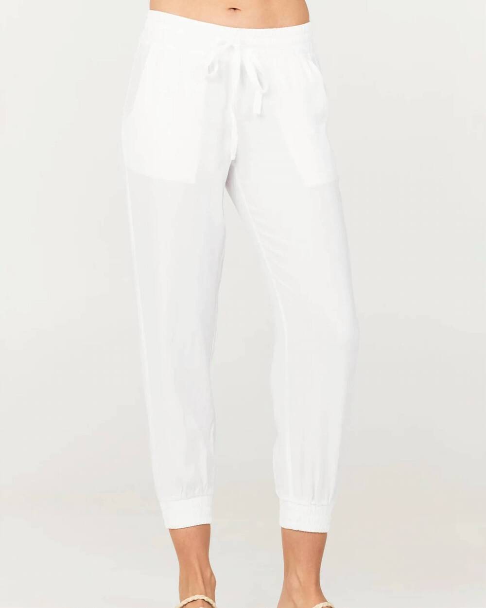NEW BELLA DAHL easy on me jogger pants in white
